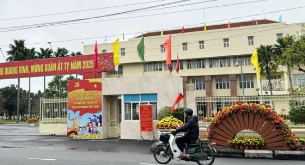 Một phó trưởng phòng ở Quảng Nam nghỉ hưu trước tuổi gần 7 năm nhận hơn 3,2 tỉ...