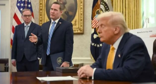 Tin tặc đánh cắp dữ liệu từ cố vấn ông Trump và nhiều cơ quan chính phủ Mỹ