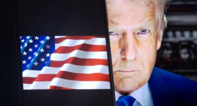 Trump và cuộc chiến thuế quan phi lý: Gây hấn với châu Âu, tự gây hại cho nước...