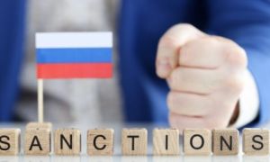 EC nhắm đến 20 ngân hàng ở Nga, EU đề xuất hạ mức trần giá dầu, Đức ủng hộ...