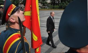 Nga đang bắt đầu thua cuộc tại Ukraine: Thế thua dần lộ rõ, nhưng Putin vẫn cố...