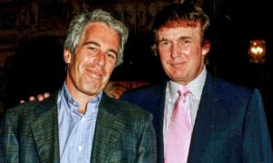 Bức ảnh chụp ông Trump cùng tỉ phú ‘ấu dâm’ Epstein gây sốt sau bài đăng của...
