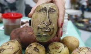 Putin thừa nhận Nga đang thiếu hụt khoai tây: Giá cả tăng