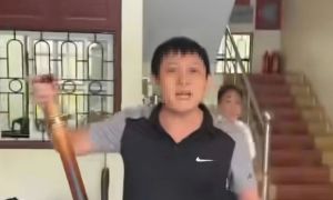 Đình chỉ công tác cán bộ thuế xưng “mày - tao” với người dân