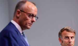 Macron cảnh báo Putin có thể 'chơi khăm' Trump nếu từ chối gặp Zelensky sau...