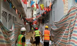 Máy đào hầm Metro Nhổn - Ga Hà Nội lại gây phun trào bùn ở phố Giang Văn Minh