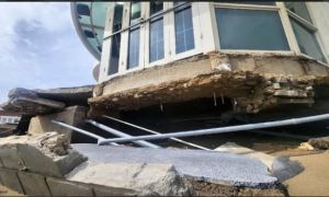 Bão lột trần những gian dối trong xây dựng, biệt thự