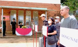 Tiếp nhận thêm nhiều người Việt ở Campuchia, 3 người khai bị bạn dụ bán qua...