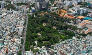 Tượng đài tưởng niệm nạn nhân COVID-19: Nhớ quá khứ, bài học hiện tại, hướng...